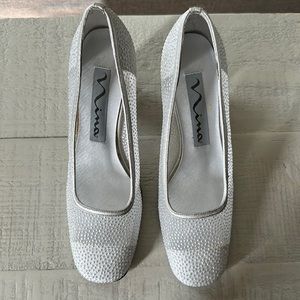 Nina silver 5 1/2 women’s heels